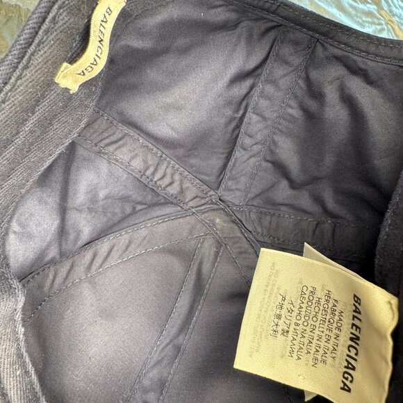 Balenciaga Navy Logo Cap - Picture 6 of 6